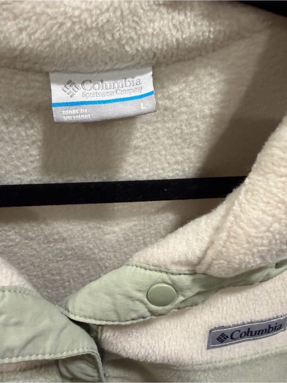 Columbia Pullover - Picture 2 of 3